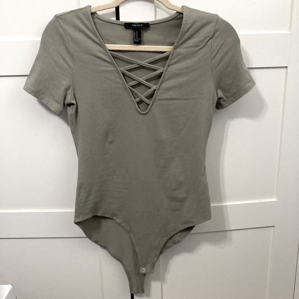 Forever 21 Size Medium Green Bodysuit